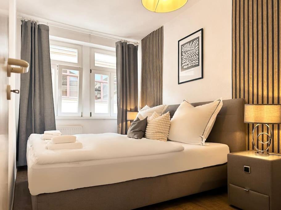 Modern Eingerichtete Wohnung Im Stadtzentrum Zittau Kostenloser Parkplatz Extérieur photo