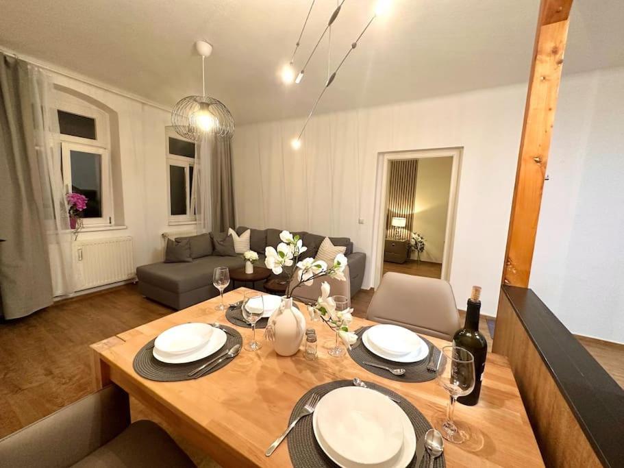 Modern Eingerichtete Wohnung Im Stadtzentrum Zittau Kostenloser Parkplatz Extérieur photo
