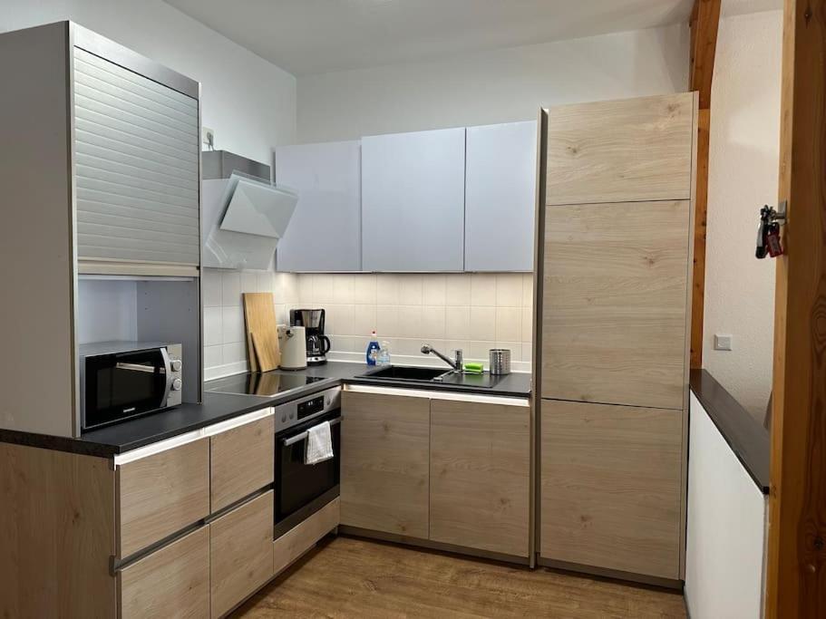 Modern Eingerichtete Wohnung Im Stadtzentrum Zittau Kostenloser Parkplatz Extérieur photo